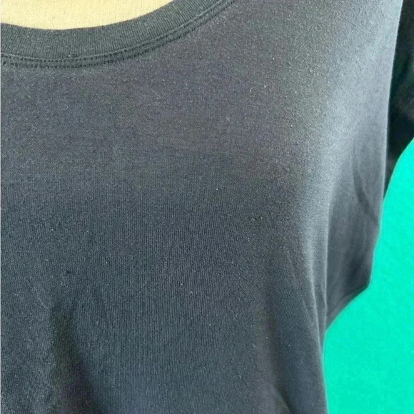 Athleta dark blue athletic top in size medium - Picture 2 of 4